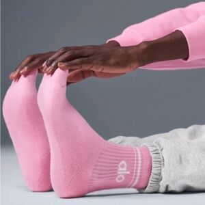 ALO Yoga Soft Pink Athletic Socks NWT
